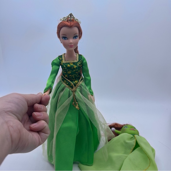 2007 MGA Shrek - Transforming Kung-Fu Fiona Doll Figure Toy - Ogress to Princess - Picture 5 of 11